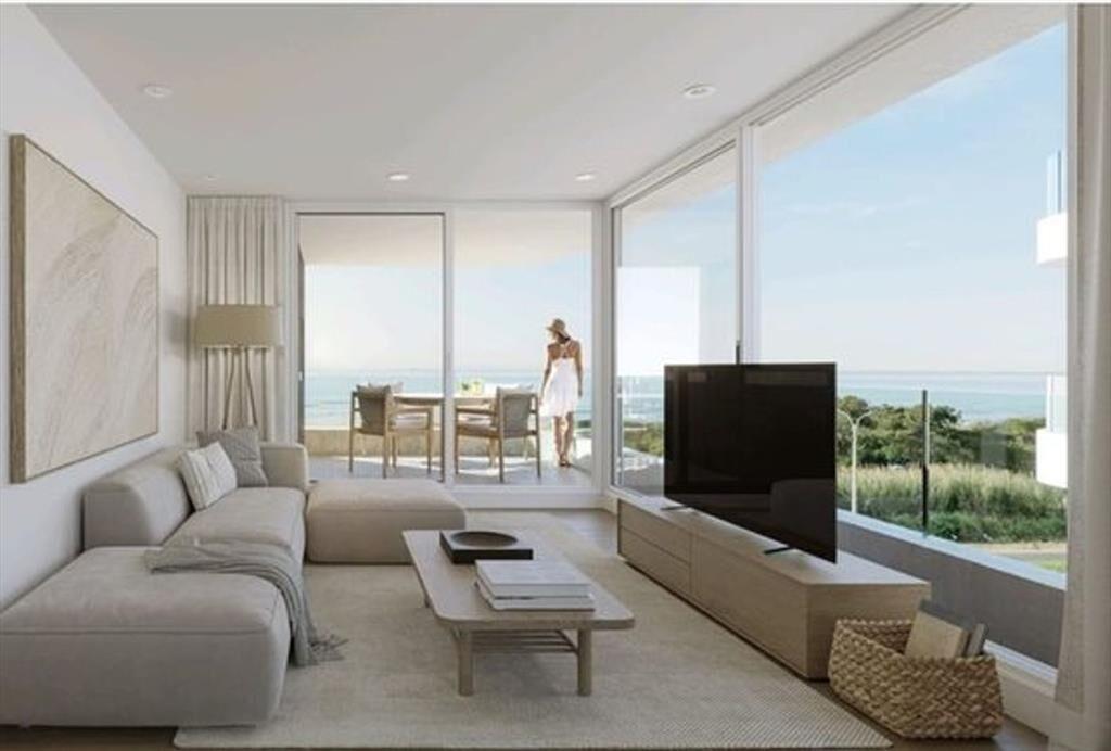 VENTA FRENTE A RAMBA SHANGRILA CON PATIO , 2 DORMI