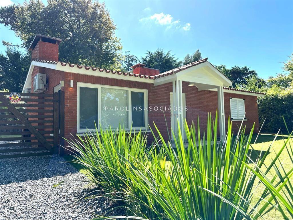 Hermosa casa de 2 dormitorios en venta. San Punta