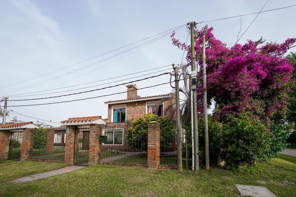 Venta Casa en Shangrilá Sur 4 dorm, Piscina