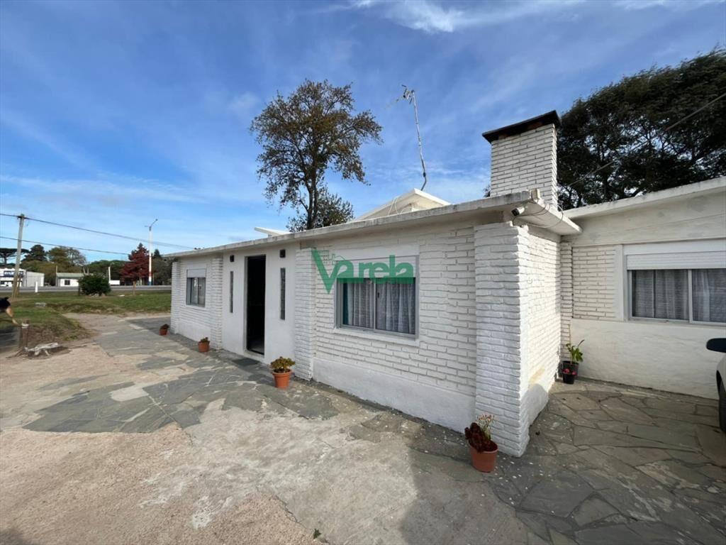 Casa de 3 dormitorios y 1 baño en Parque del
