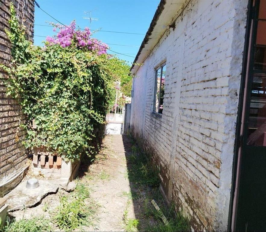 CASA A RECICLAR EN VENTA EN ROSARIO, ZONA CENTRICA