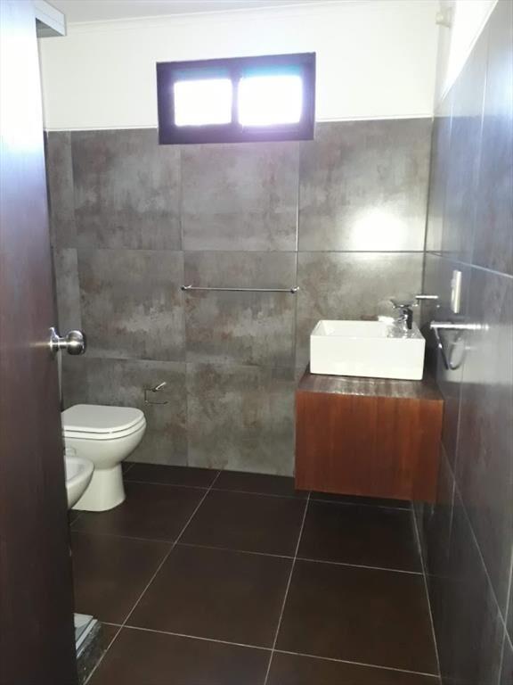 Edificio de 6 viviendas con renta en Jacinto Vera