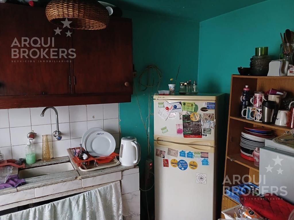 Apartamento de dos dormitorios en venta en Villa Española c