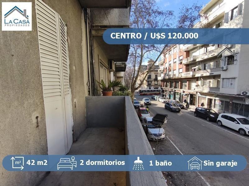 Alquiler en el Centro de Apartamento de dos Dormitorios con