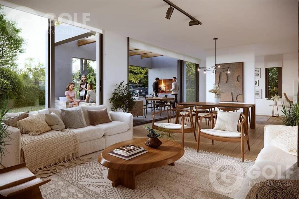 Venta Casa en Jardines del Polo con Cochera