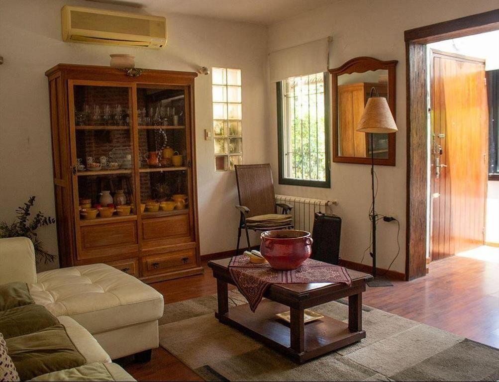 Casa en venta de 4 dormitorios con piscina en barrio Monaco