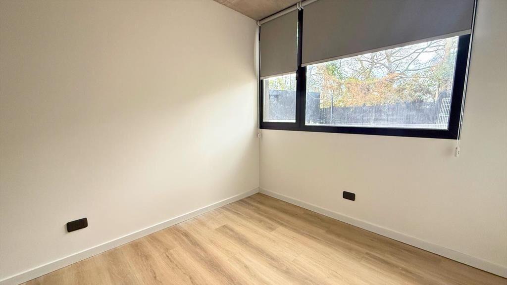 Venta apartamento a estrenar, 2 dormitorios con jardín priv