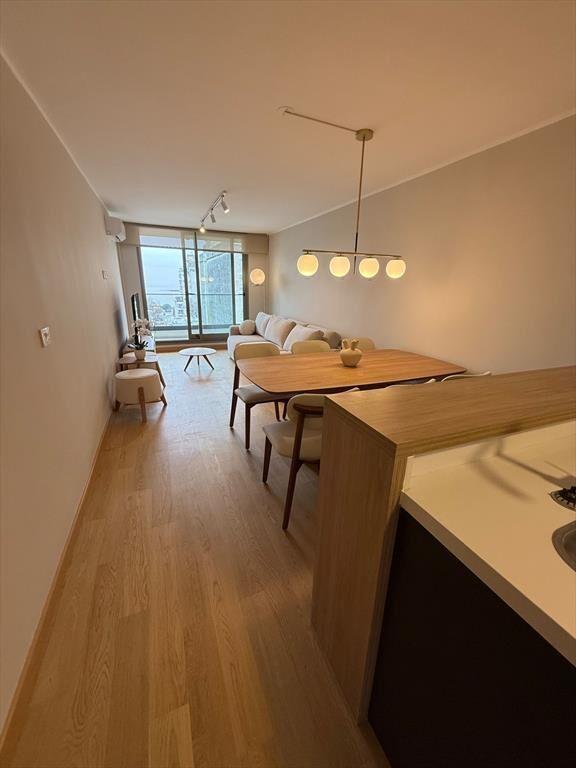 Alquila apartamento Parque Rodó amoblado 1 dorm.
