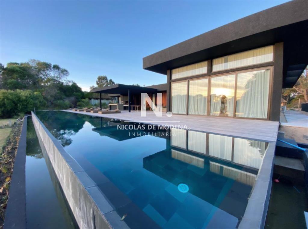Casa en Laguna Escondida - Jose Ignacio en venta.