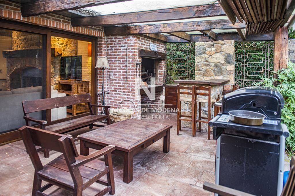 Vende casa de 4 dormitorios en Cantegirl, Punta
