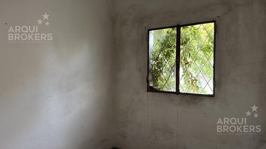 Casa de dos dormitorios en venta en Manga - 004