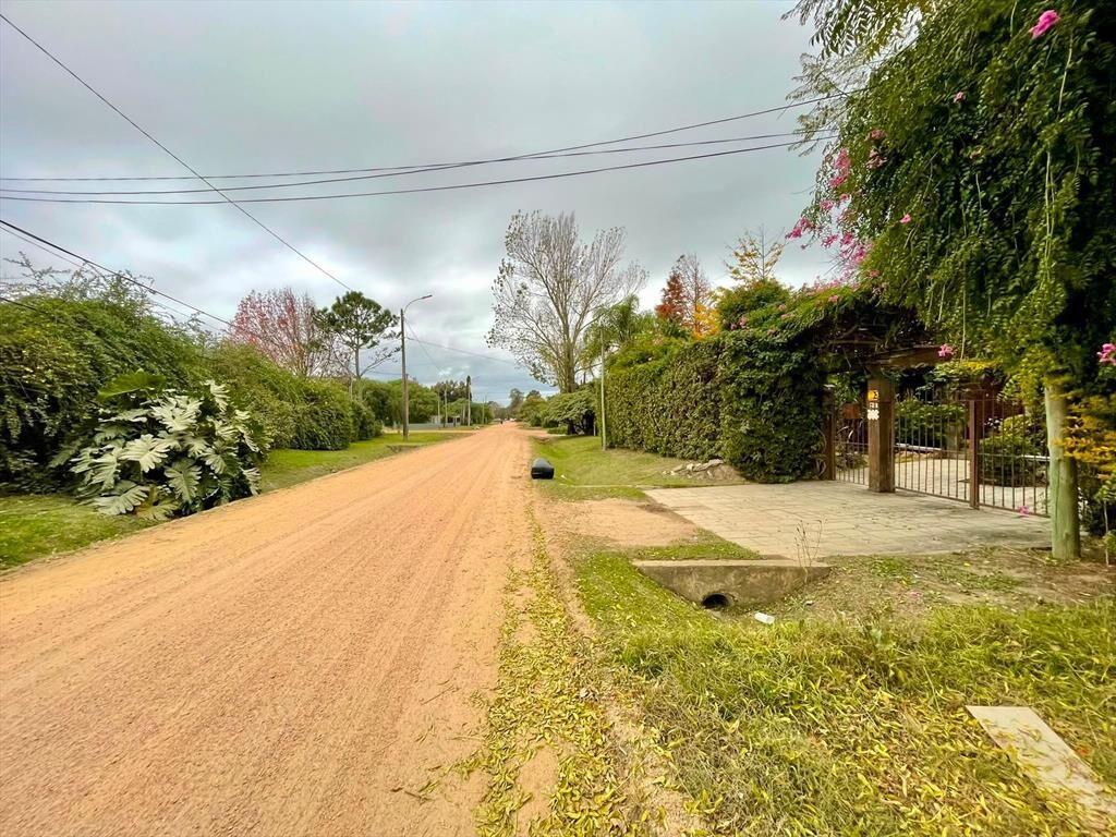Terreno en Lomas de Solymar – A 2 Cuadras Del Mar