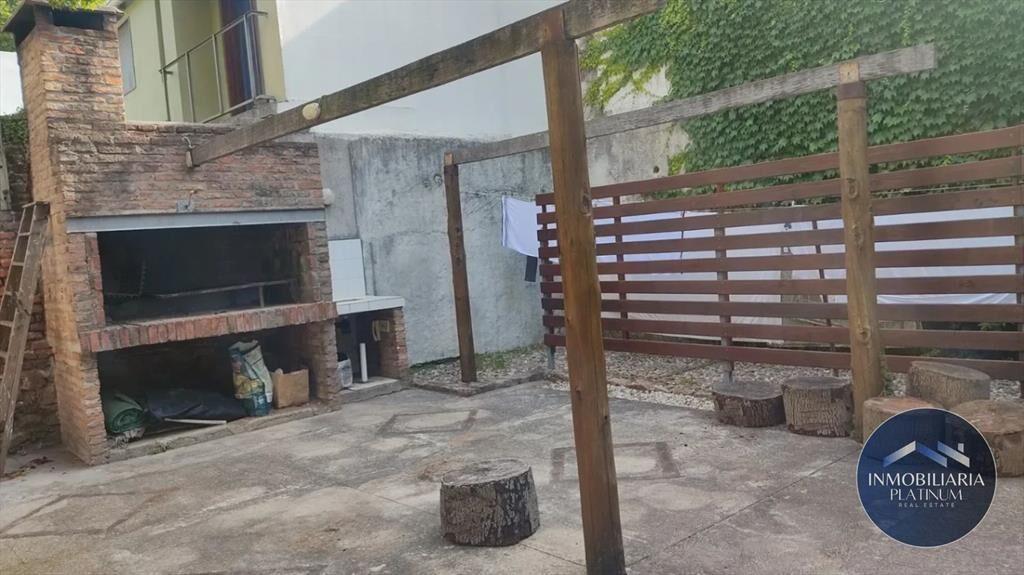 Casa en alquiler c/ cochera en Parque Rodó