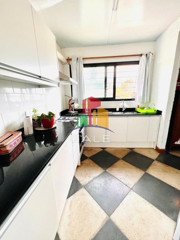Alquiler anual casa de 3 dormitorios en parque burnett