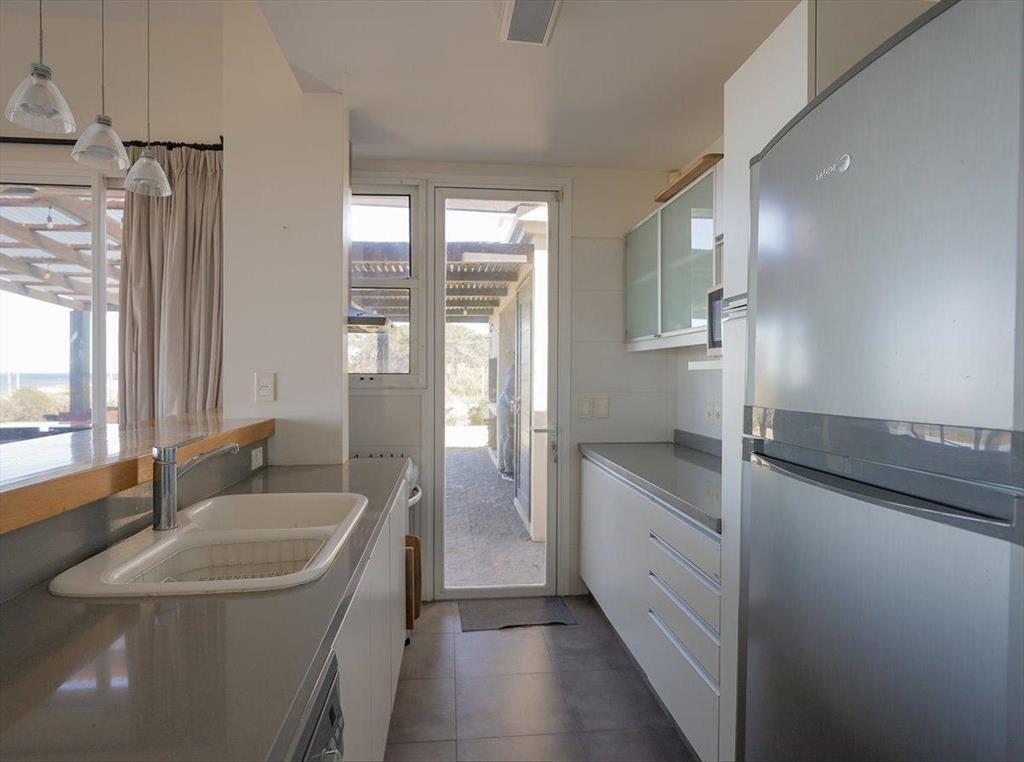 Venta de Casa Frente al Mar, 3 dormitorios,piscina, jacuzzi