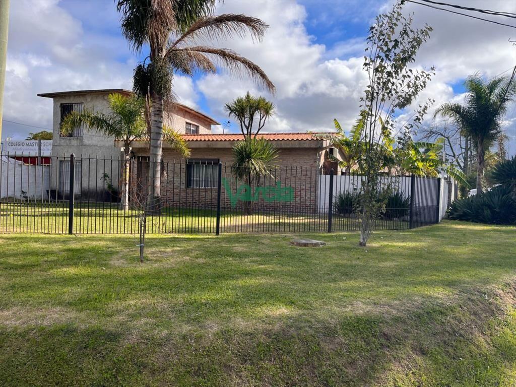 Casa en venta en Lagomar de 2 dormitorios, mas de