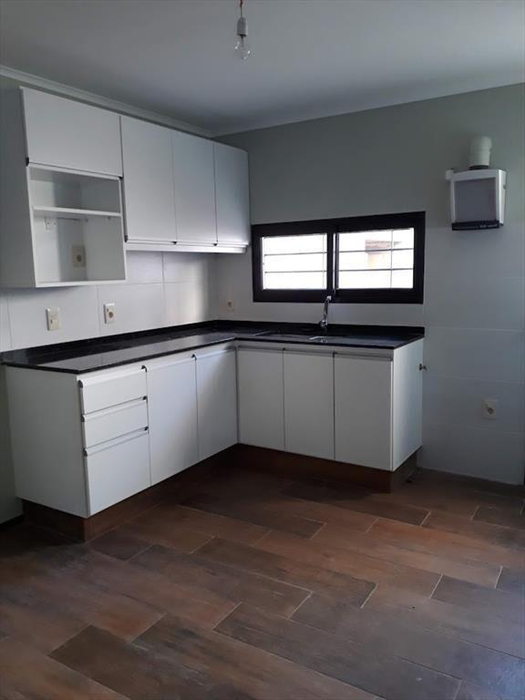 Edificio de 6 viviendas con renta en Jacinto Vera