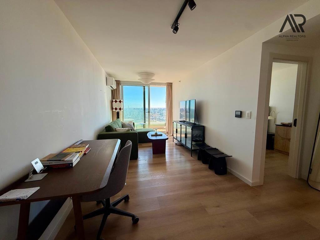 Apartamento en alquiler c/ cochera en Parque Miramar VE...