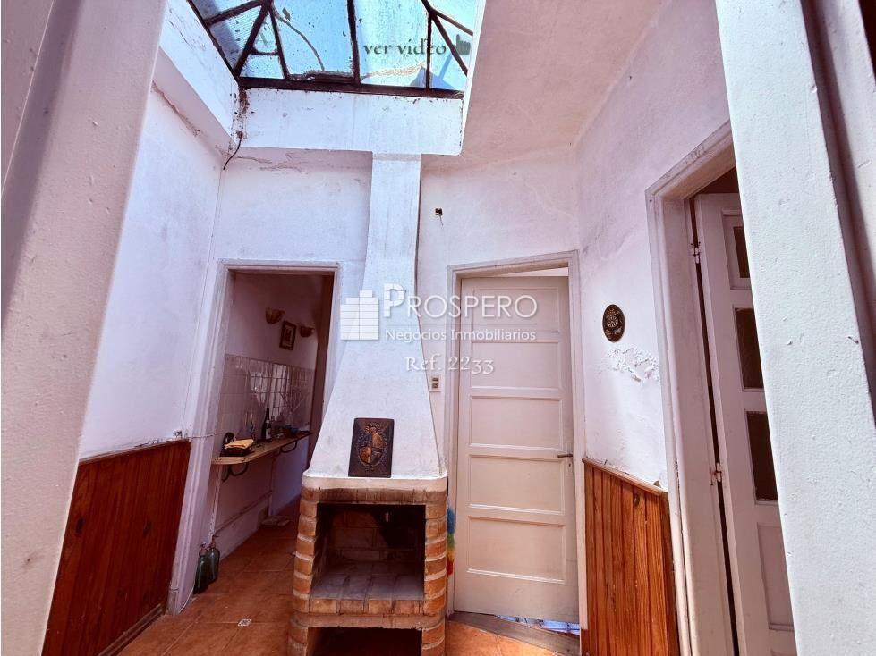 2233/4 Venta terreno con construccion 2dorm Pocitos Nuevo