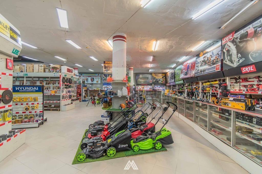 ALQUILER TERRENO CON LOCAL EN LA COMERCIAL