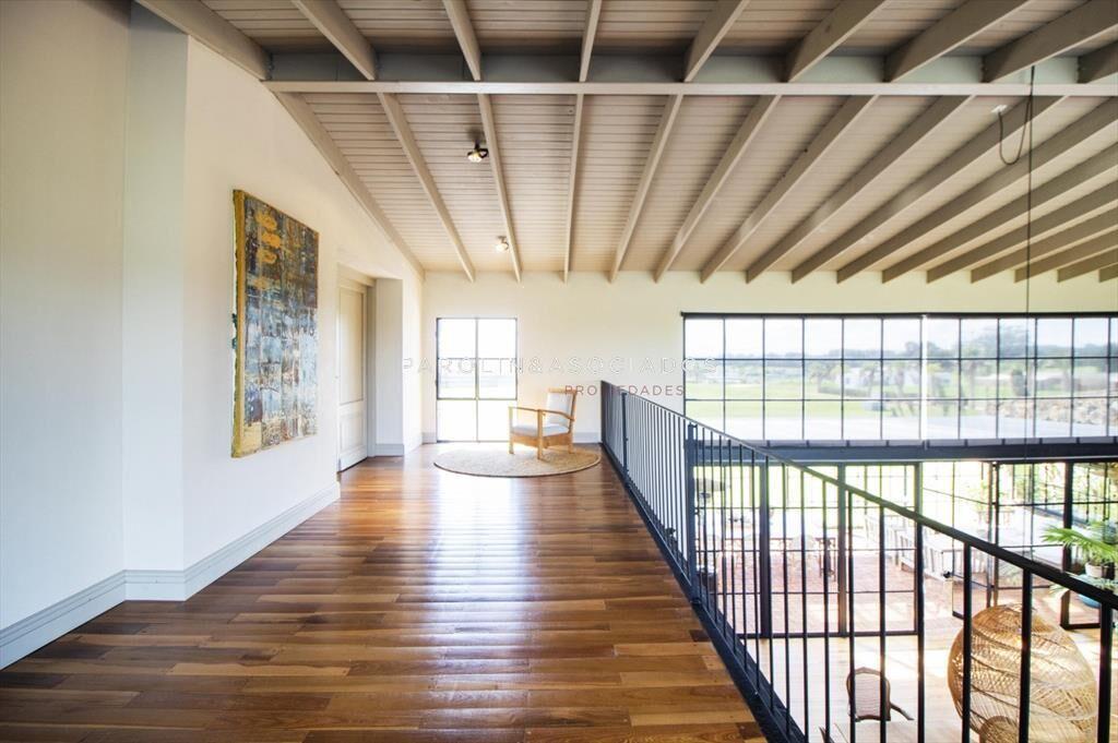 Hermosa casa en venta en Pueblo Mio, Manantiales.