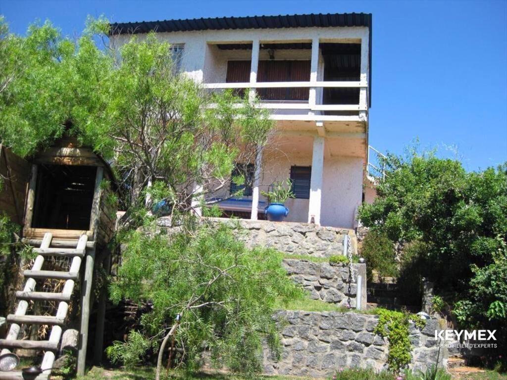 Casa en Venta 3 Dormitorios 2 baños con Apartamento Gran Vi