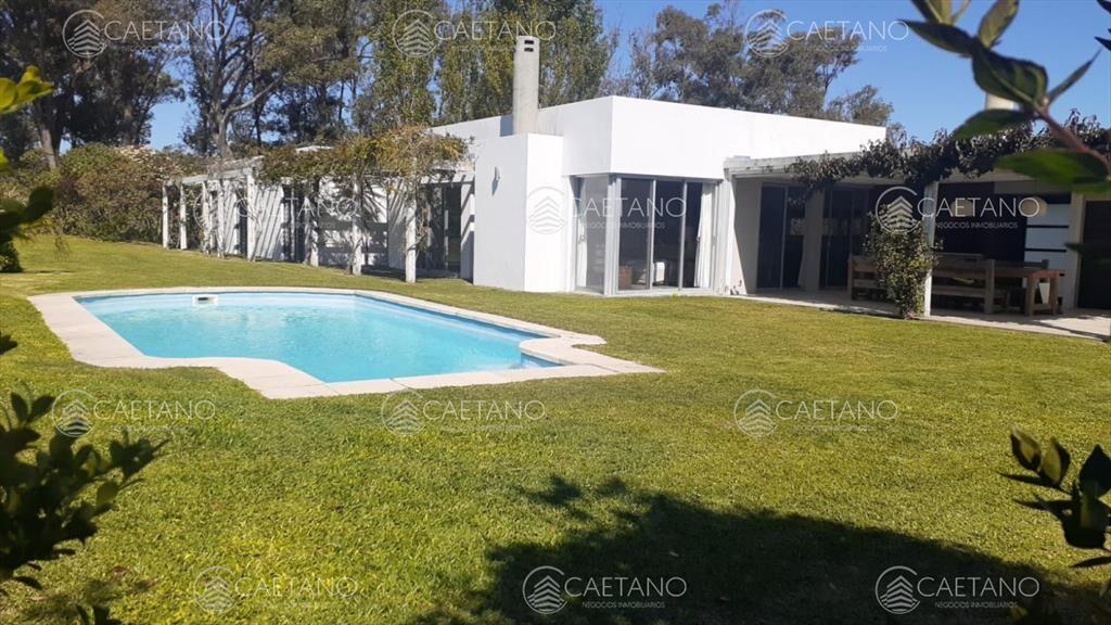 Casa Moderna en Montoya