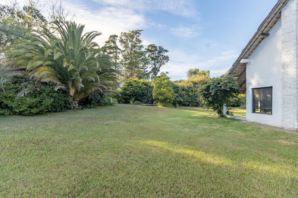 Venta de Casa con gran jardín cerca del mar Bella Vista Mal