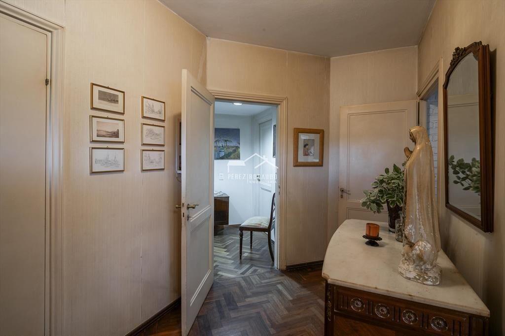 Hermosa casa de 5 dormitorios con gran parque, piscina, apa