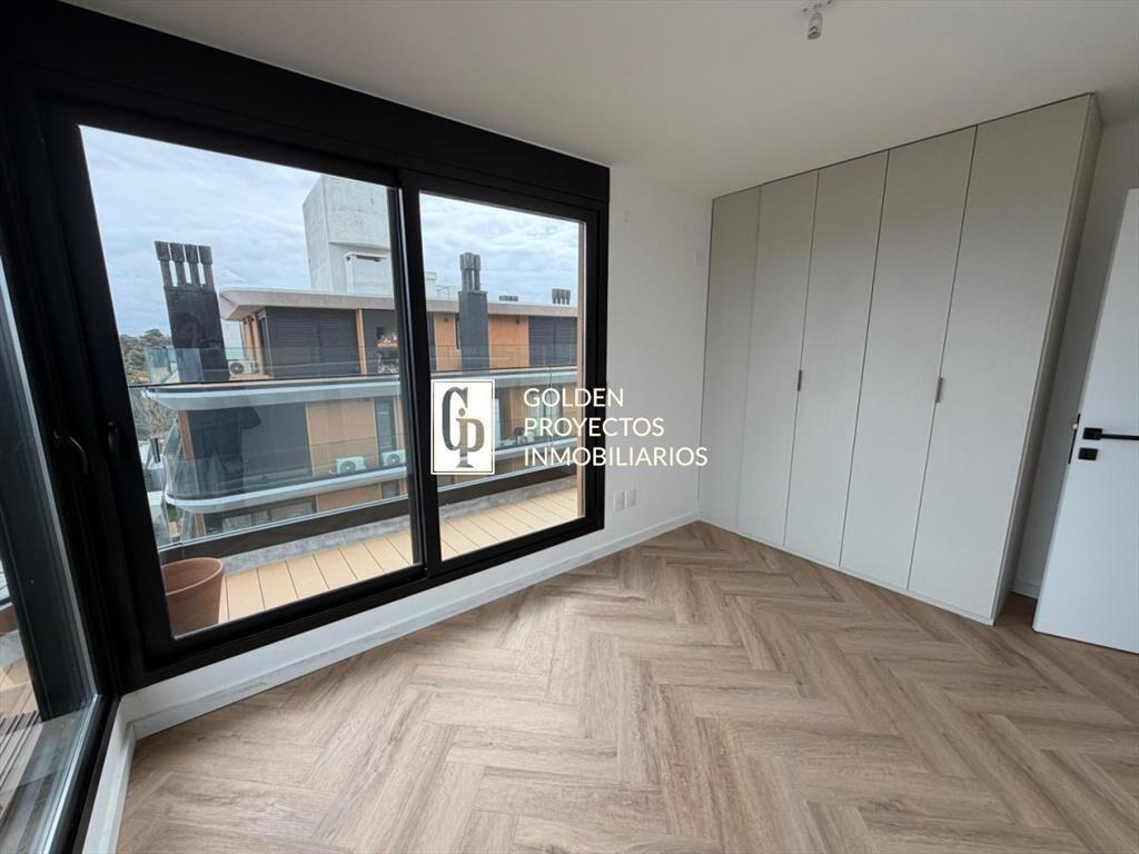 Apartamento en Alquiler 2 Dormitorios con Cocina definida e