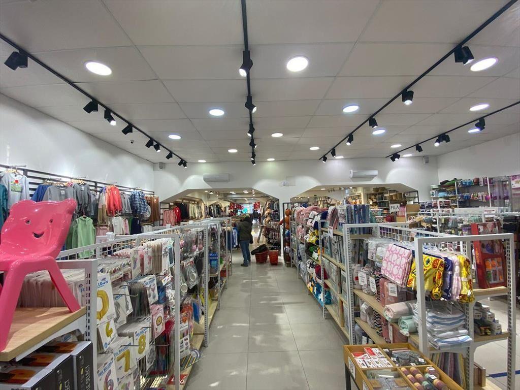 Local - Gran Local comercial en Ituzaingo casi peatonal Sar