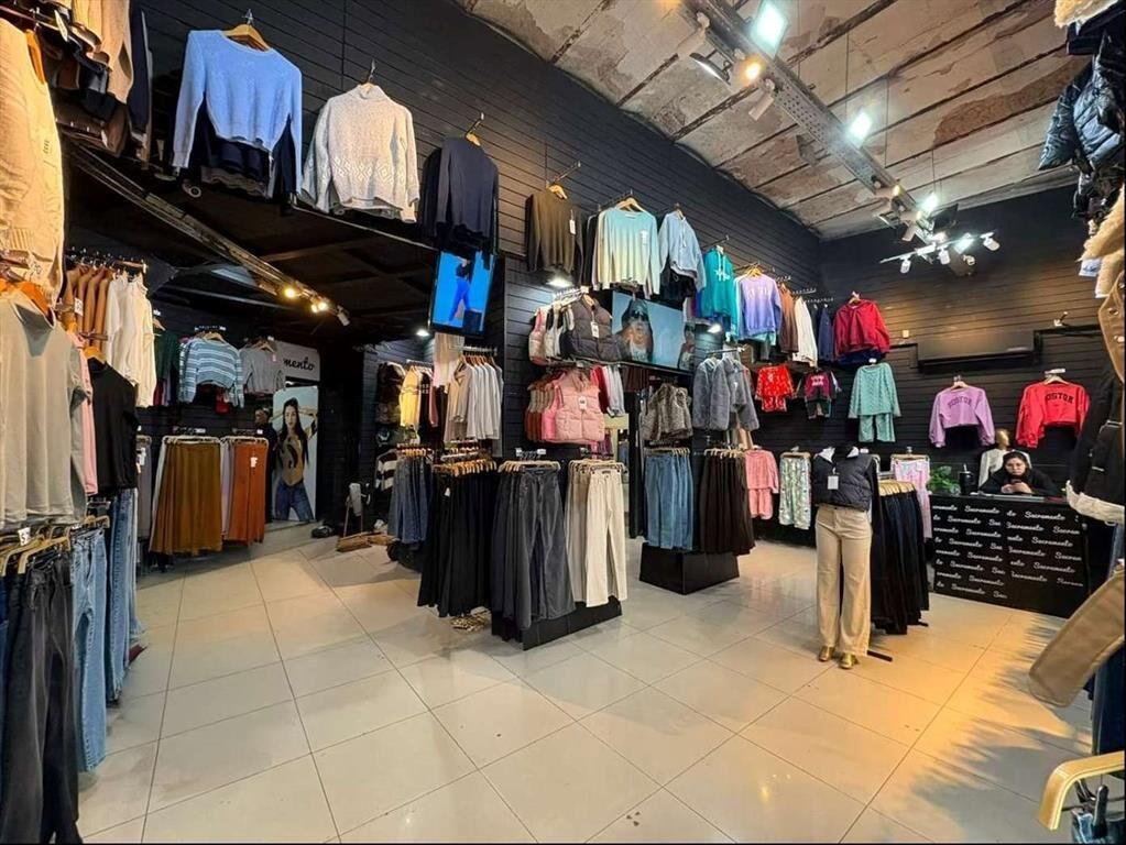 ALQUILER Local comercial de 250m2 sobre Arenal Grande ideal