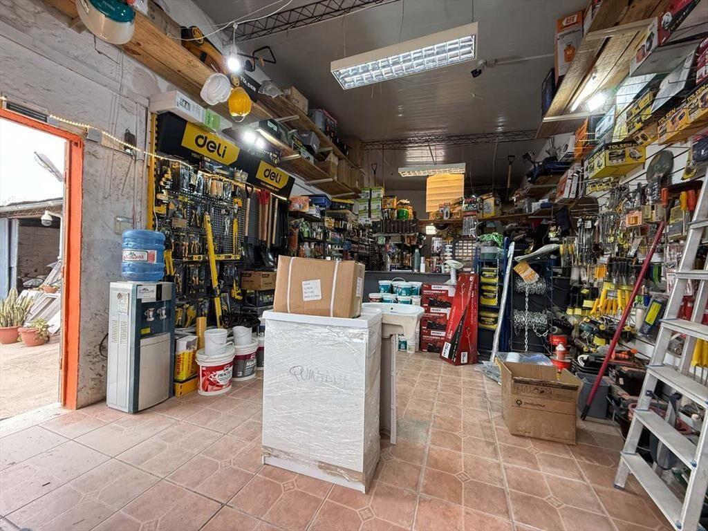 Alquiler local comercial 1706mts Las Piedras.