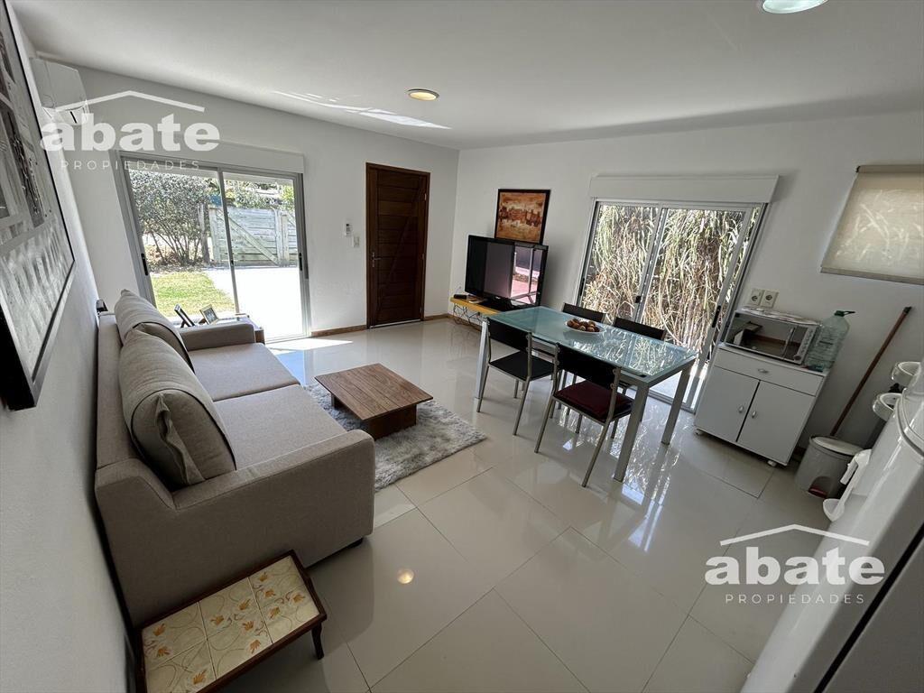 Alquiler casa un dormitorio en Balneario Buenos Aires