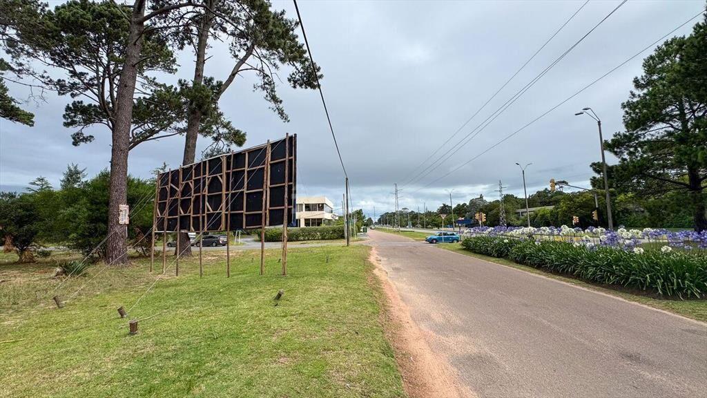 2 TERRENOS CON EXCELENTE UBICACIÓN EN PUNTA DEL ESTE