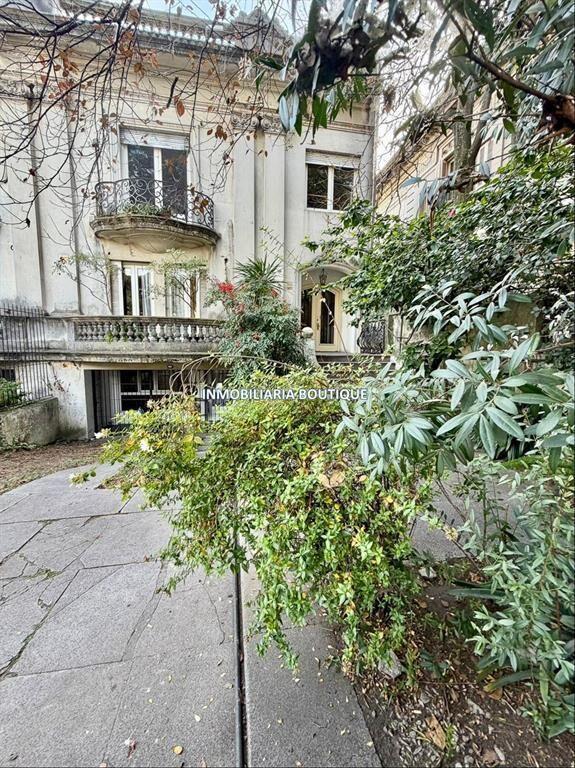 Venta Estupenda casa opción múltiples usos