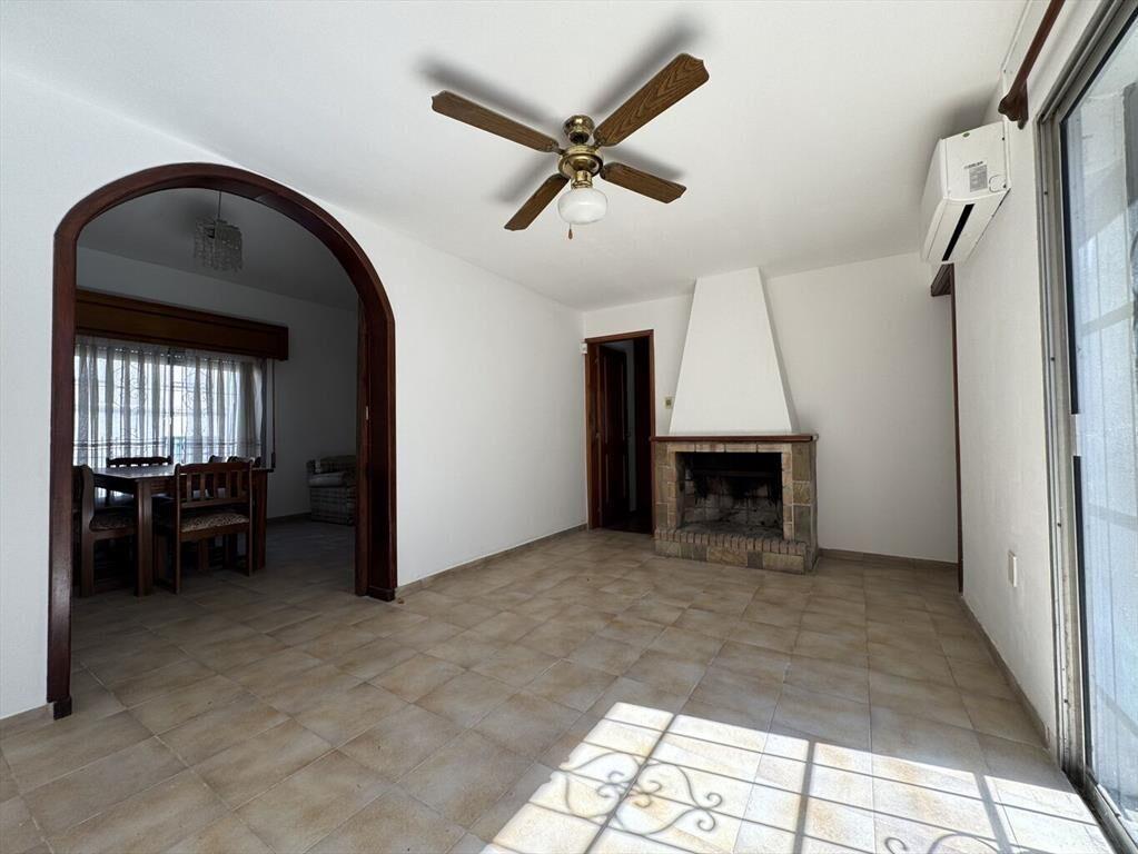 Padron unico, solida construccion, excelentes comodidades.