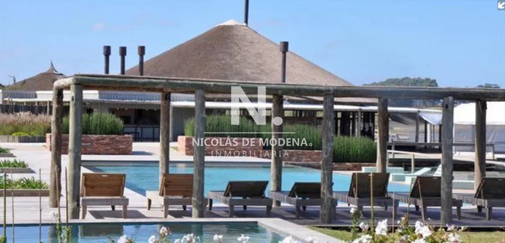 Terreno en venta en barrio cerrado Pueblo Mio.