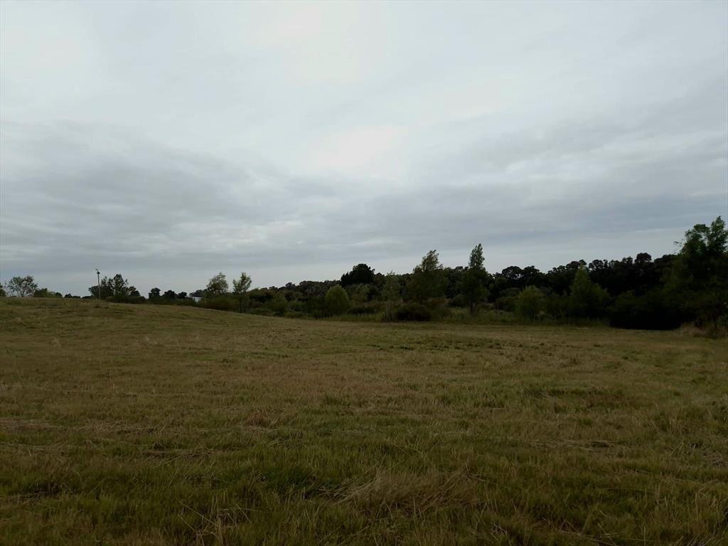 Terreno de 3770 m2 en zona residencial, Carmelo
