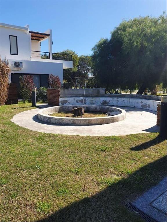 Venta Casa de 2 dormitorios, y Barbacoa Marina Santa Lucia