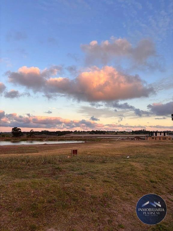 Terreno en venta de 1182m2 ubicado en La Tahona