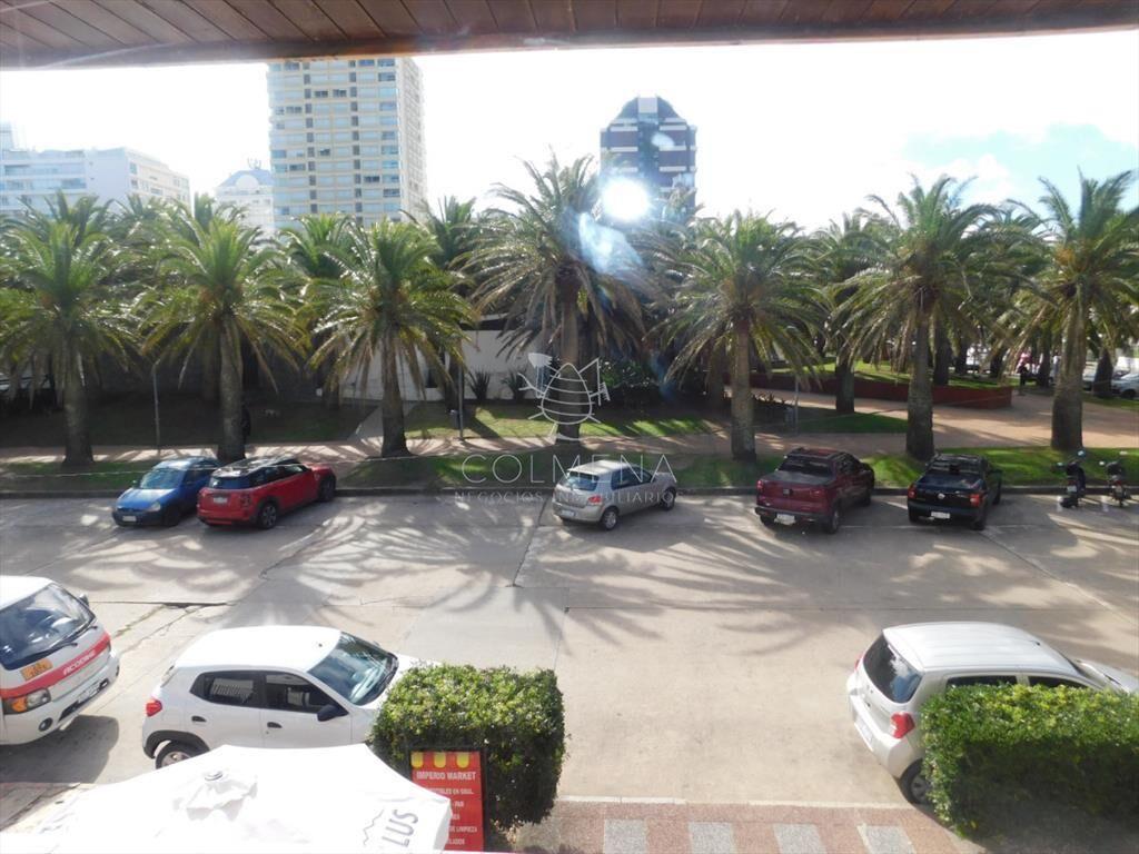 LOCAL EN VENTA EN PENINSULA