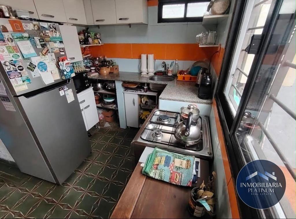 Casa en venta c/ cochera en Cerrito