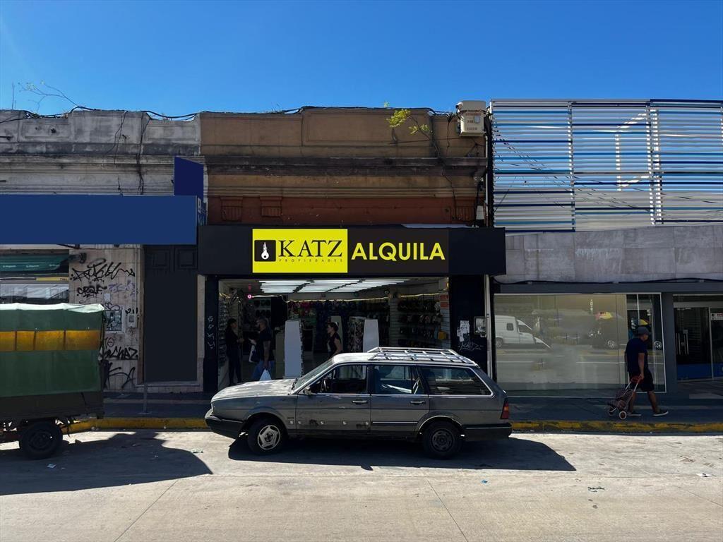Agraciada y Sagasta, 7 mts de frente, 202 m2 construídos