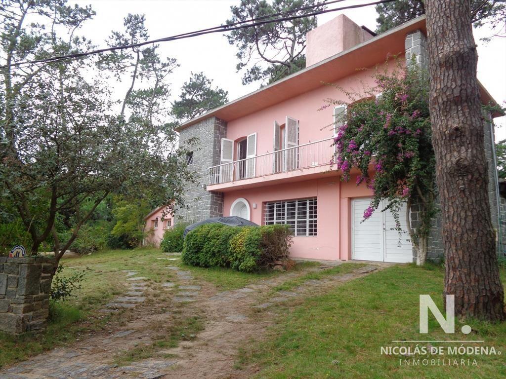 PUNTA DEL ESTE CASA 4 DORMITORIOS ZONA SAN RAFAEL