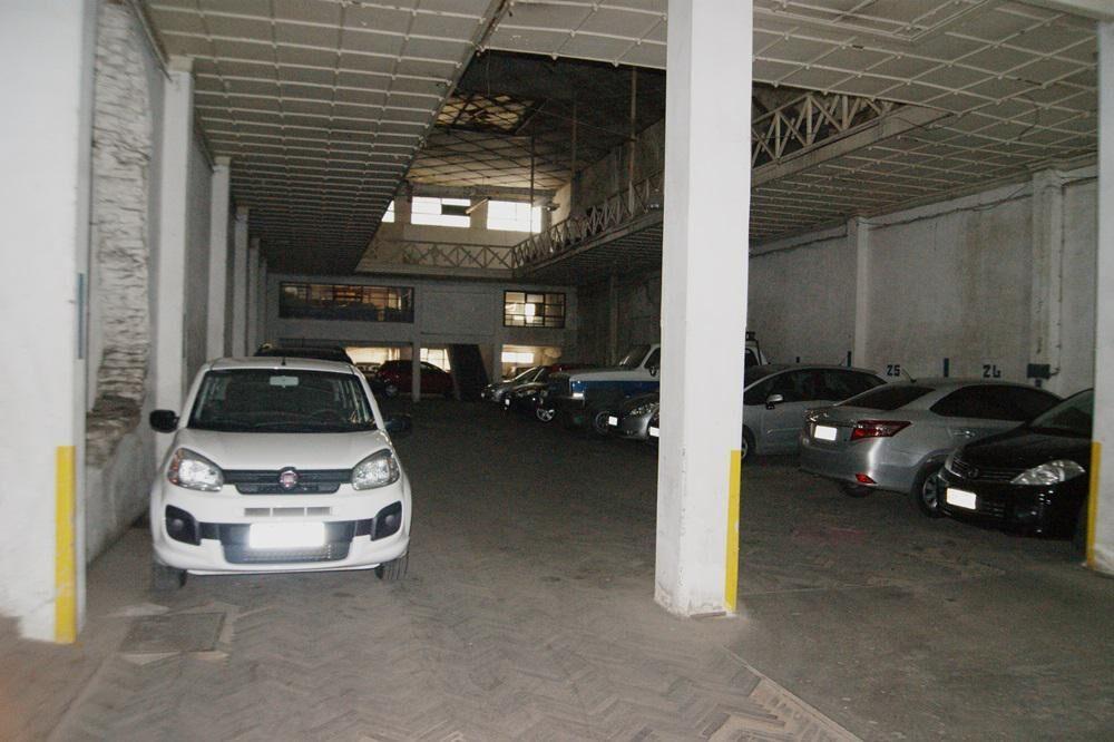 Tres padrones: Parking, local y apartamento