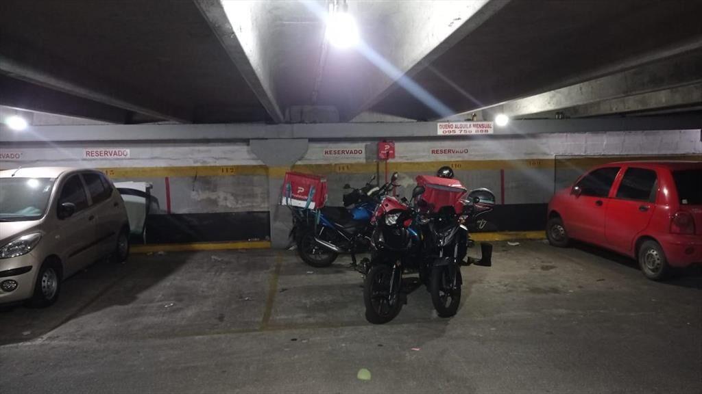Cochera -Colonia esq. Gaboto cocheras disponibles en centro