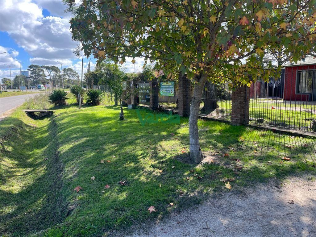 Venta de casa en Pinamar sur, 4 dormitorios, a al