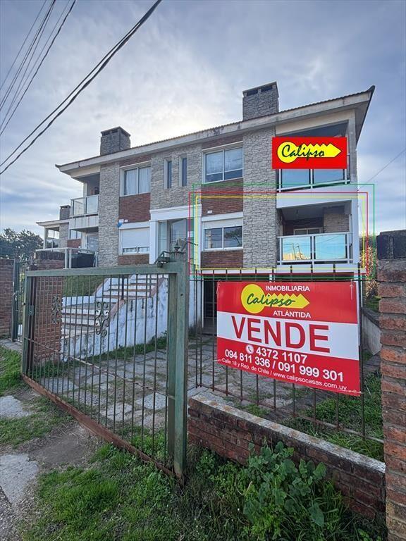 Venta con renta - 2 dormitorios - Cochera -