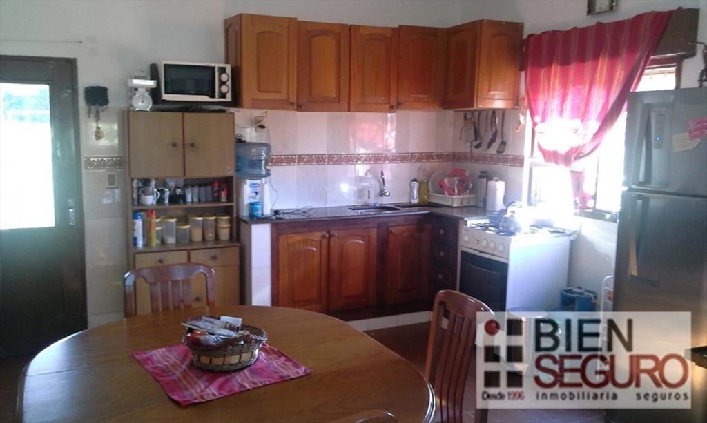 Chacra de 0.2 hás con 115m2 edificados, en venta en Las Bru
